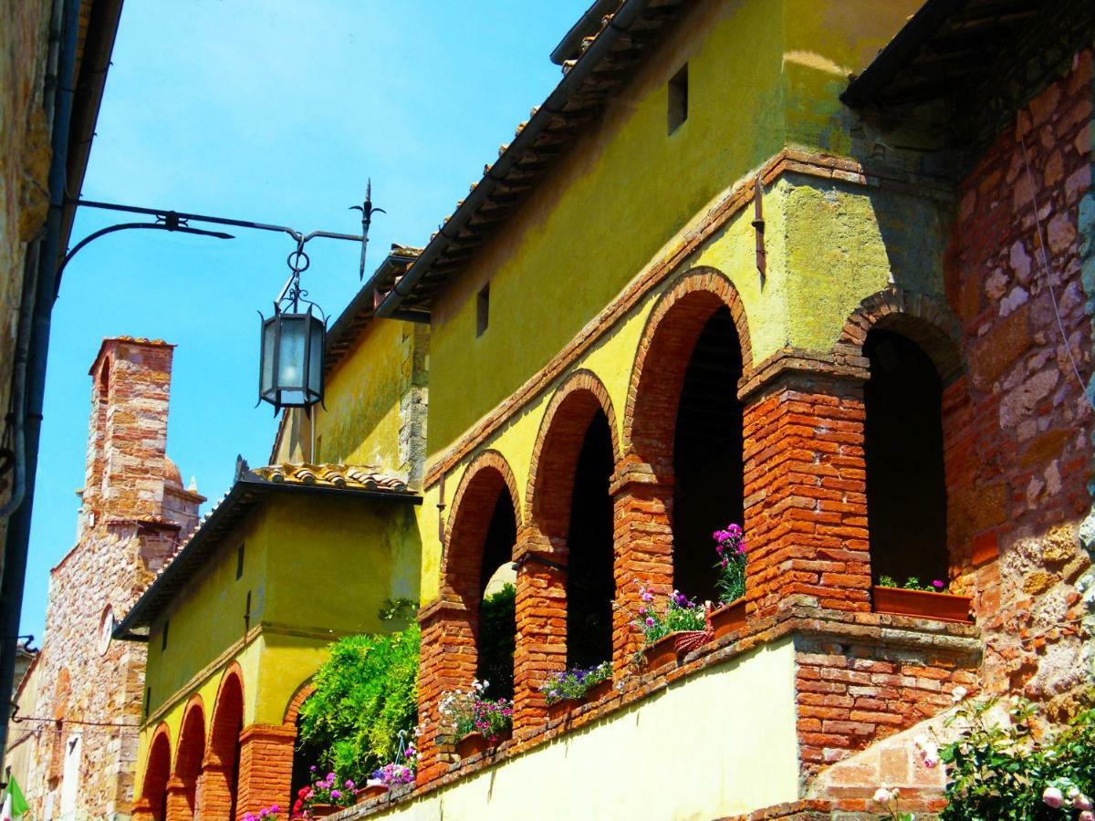 B&B Il Glicine Montefollonico Kültér fotó